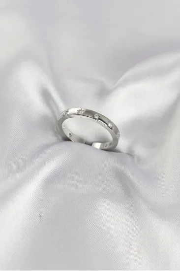 Pirinç Gümüş Renk Yıldız Detaylı Alyans Model Kadın Yüzük Pirinç Gümüş Renk Yıldız Detaylı Alyans Model Kadın Yüzük
