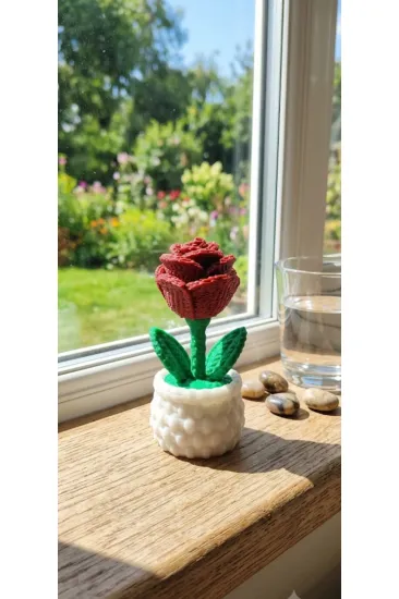 3D Baskı Minyatür Saksıda Kırmızı Gül Biblosu (5 cm) - Dekoratif Masa & Kitaplık Süsü