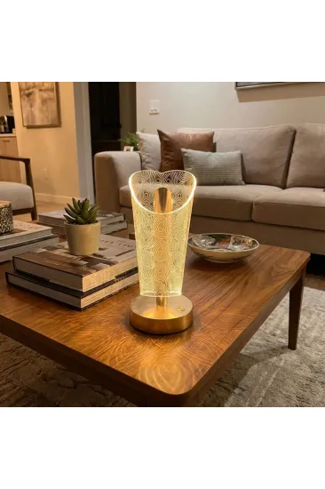 Açık Silindirik Kristal Damla Model LED Masa Lambası – Gold Tabanlı, Dokunmatik, 3 Renk Işık Modlu, Şarjlı Modern Dekoratif Gece Lambası (5637) Açık Silindirik Kristal Damla Model LED Masa Lambası – Gold Tabanlı, Dokunmatik, 3 Renk Işık Modlu, Şarjlı Modern Dekoratif Gece Lambası (5637)