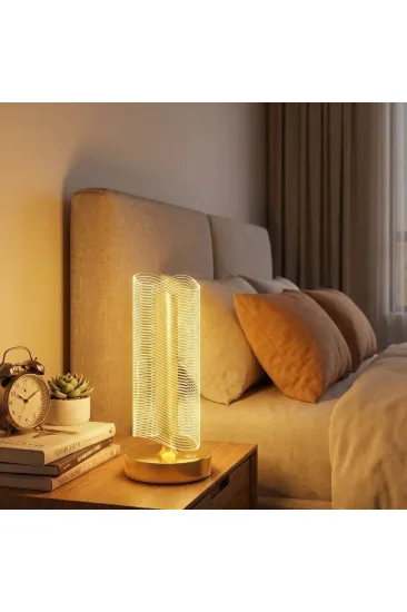 Dalgalı Silindirik Kristal Çizgili Model LED Masa Lambası – Gold Tabanlı, Dokunmatik, 3 Renk Işık Modlu, Şarjlı Modern Dekoratif Gece Lambası (5637)