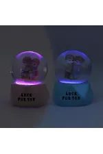 Tatlı Çift Temalı Mini Boy Işıklı Kar Küresi Tatlı Çift Temalı Mini Boy Işıklı Kar Küresi