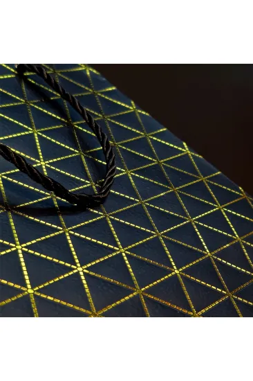 Siyah Geometrik Desenli Mini Boy Karton Hediye Çantası Siyah Geometrik Desenli Mini Boy Karton Hediye Çantası