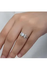 Gümüş Damla Zirkon Taşlı Kadın Yüzük