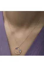 Gümüş Rose Nazarlı El ve Ayak İzi Bayan Kolye Gümüş Rose Nazarlı El ve Ayak İzi Bayan Kolye