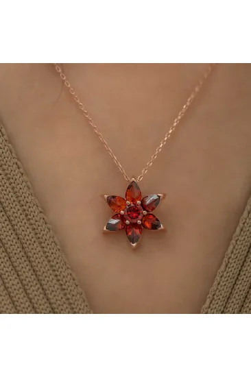 Gümüş Rose Kırmızı Çiçek Kolye Gümüş Rose Kırmızı Çiçek Kolye
