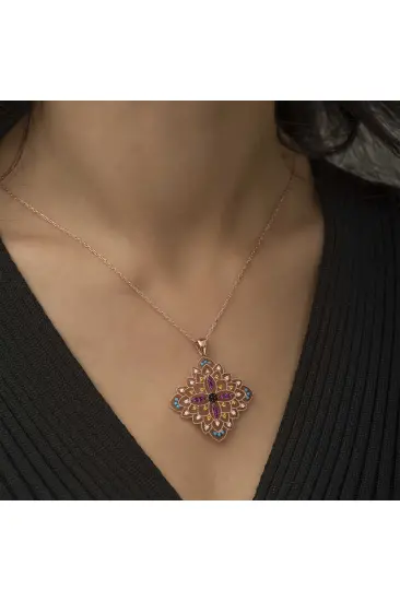 Gümüş Rose Etnik Desenli Madalyon Kolye Gümüş Rose Etnik Desenli Madalyon Kolye
