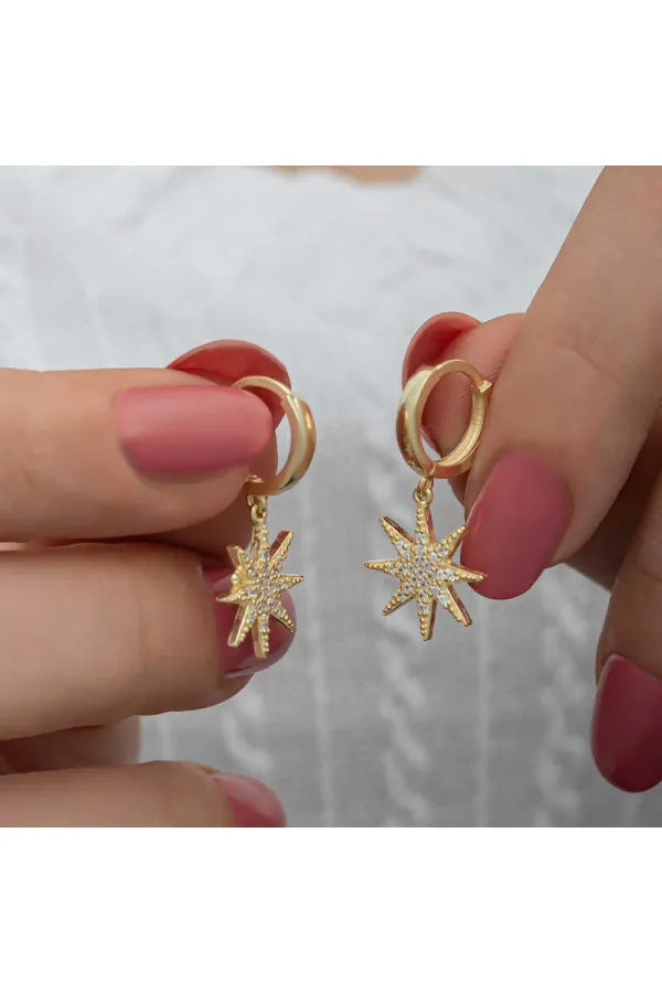 Gümüş Gold Sallantılı Kutup Yıldızı Kadın Küpe Gümüş Gold Sallantılı Kutup Yıldızı Kadın Küpe