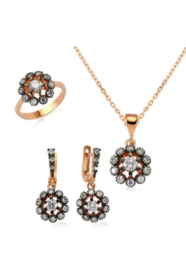 Gümüş Elmas Model Çiçek Bayan Set Gümüş Elmas Model Çiçek Bayan Set
