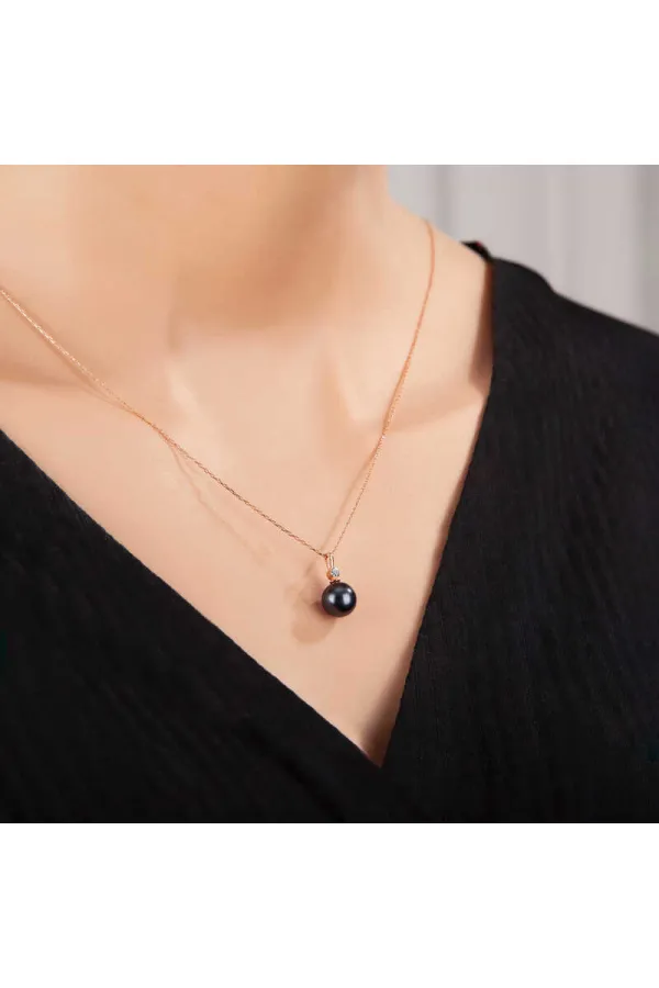 Gümüş Rose Yuvarlak İnci Kadın Kolye Gümüş Rose Yuvarlak İnci Kadın Kolye
