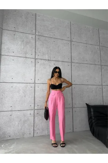 PANTOLON KAPALI CEP 3 DÜĞME DETAYLI - Pembe PANTOLON KAPALI CEP 3 DÜĞME DETAYLI - Pembe
