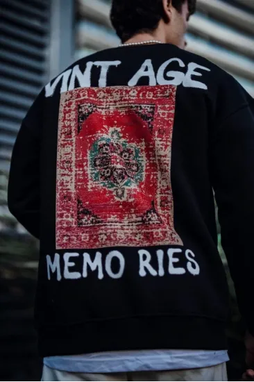 Oversize Bisiklet Yaka Üç İplik Baskılı SweatShirt - Siyah Oversize Bisiklet Yaka Üç İplik Baskılı SweatShirt - Siyah