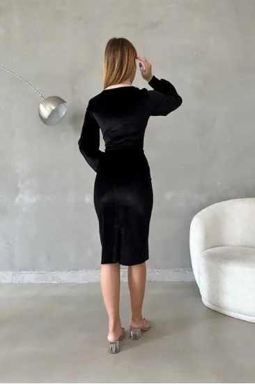Kadın Kadife Kumaş Kruvaze Yaka Balon Kol Ve Yırtmaç Detaylı Midi Boy Elbise Kadın Kadife Kumaş Kruvaze Yaka Balon Kol Ve Yırtmaç Detaylı Midi Boy Elbise