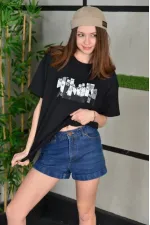 Kadın Bisiklet Yaka Baskılı Kısa kol Oversize T-Shirt - Siyah Kadın Bisiklet Yaka Baskılı Kısa kol Oversize T-Shirt - Siyah