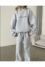Kadın Nakış İşlemeli 3 İplik Pamuklu Sweat Alt-Üst Takım- Gri Kadın Nakış İşlemeli 3 İplik Pamuklu Sweat Alt-Üst Takım- Gri
