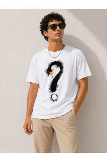 Erkek Kuğu Figürlü Soru İşareti Baskılı Tişört Kısa Kol T-Shirt - Beyaz Erkek Kuğu Figürlü Soru İşareti Baskılı Tişört Kısa Kol T-Shirt - Beyaz