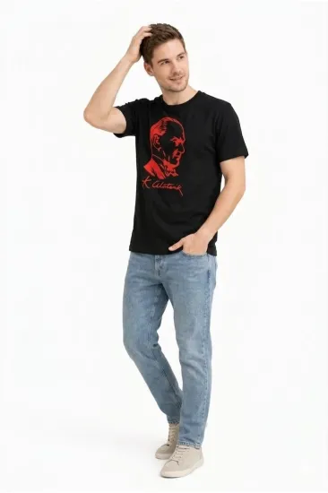 Erkek Atatürk Baskılı Tişört Kısa Kollu Bisiklet Yaka T-Shirt - Siyah Erkek Atatürk Baskılı Tişört Kısa Kollu Bisiklet Yaka T-Shirt - Siyah