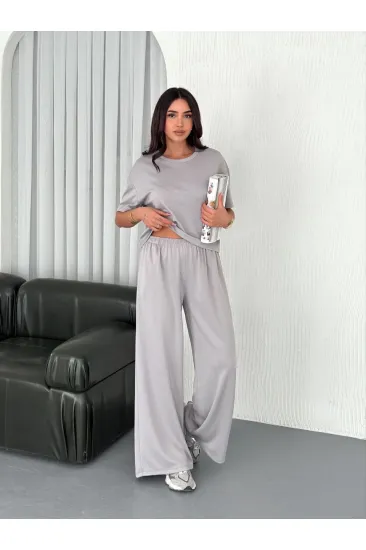 Kadın Osy Modal Yumuşak Kumaş Bisiklet Yaka T-shirt Bol paça Pantolon ikili Takım - Boyalı Gri Kadın Osy Modal Yumuşak Kumaş Bisiklet Yaka T-shirt Bol paça Pantolon ikili Takım - Boyalı Gri