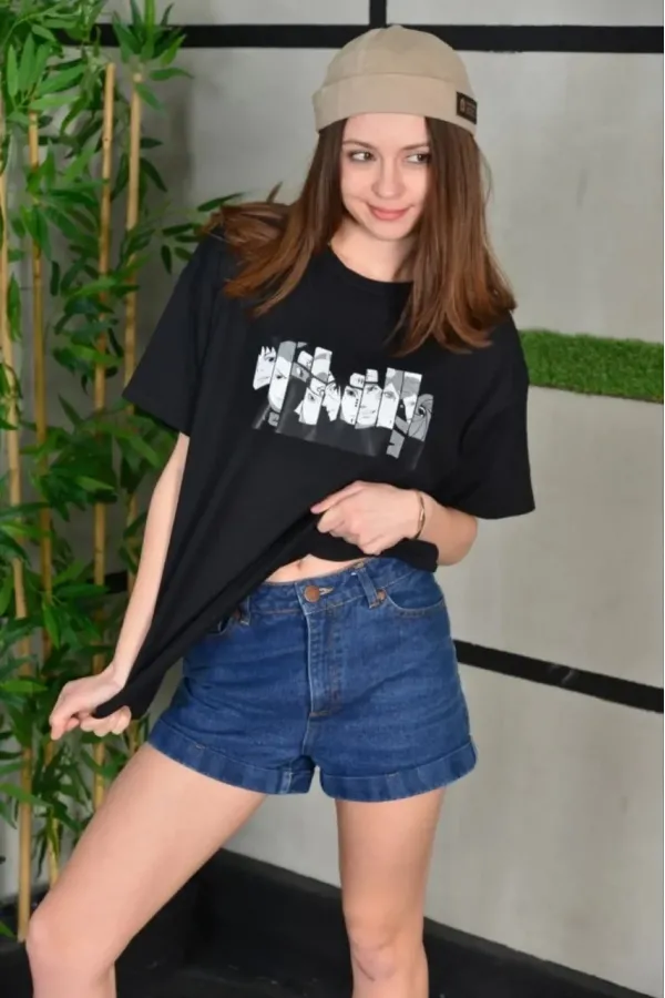 Kadın Bisiklet Yaka Baskılı Kısa kol Oversize T-Shirt - Siyah Kadın Bisiklet Yaka Baskılı Kısa kol Oversize T-Shirt - Siyah