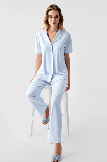 Freshness 324 Kadın 4'Lü Sabahlıklı Şorlu Pijama Takımı Freshness 324 Kadın 4'Lü Sabahlıklı Şorlu Pijama Takımı