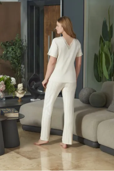 Aqua 26573 Kadın Kısa Kol Pijama Takımı Aqua 26573 Kadın Kısa Kol Pijama Takımı