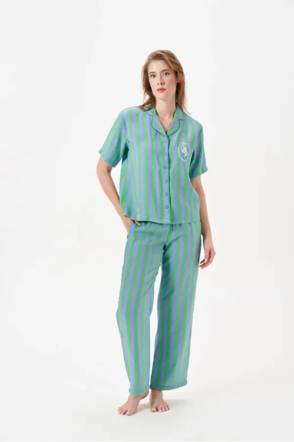PJS 29043 Kadın Düğmeli Pijama Takımı PJS 29043 Kadın Düğmeli Pijama Takımı