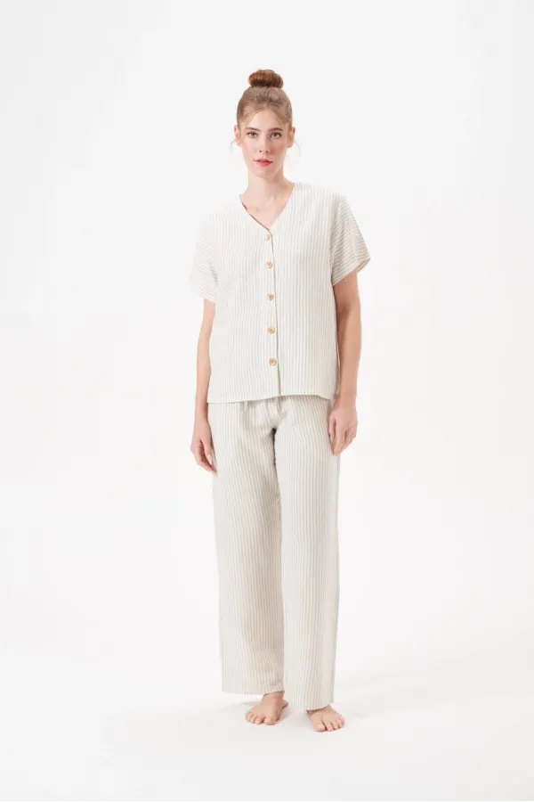 PJS 29098 Kadın Düğmeli Pijama Takım PJS 29098 Kadın Düğmeli Pijama Takım